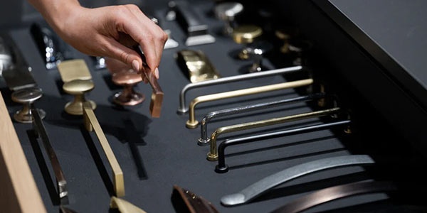 Kitchen door knobs and handles - Noyeks Newmans Ireland