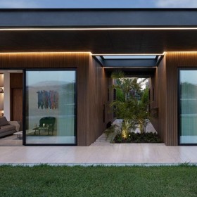 WPC Crete CoEx "Teak Brown" - Cube Composite Wall Cladding