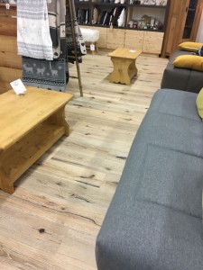 Noyeks - HKS Click Brushed White Flooring