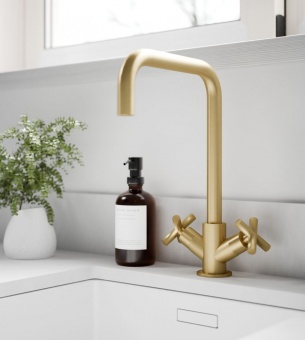 EIRLINE - Isak Cross Head Kitchen Tap Brushed Brass