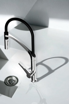 RUBINETA - Ultima-50 Black & Chrome Tap